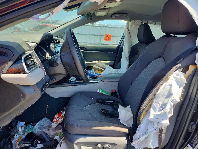 2018 TOYOTA CAMRY LE 7