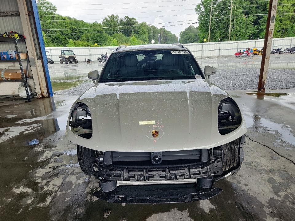 2026 PORSCHE MACAN BASE/T 5