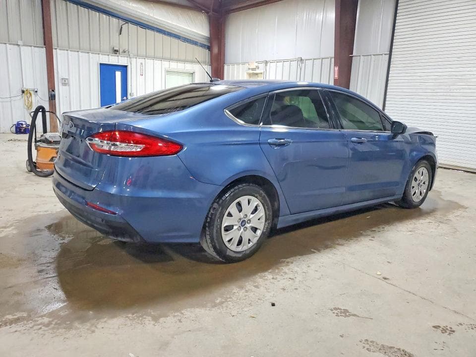 2019 FORD FUSION S 3