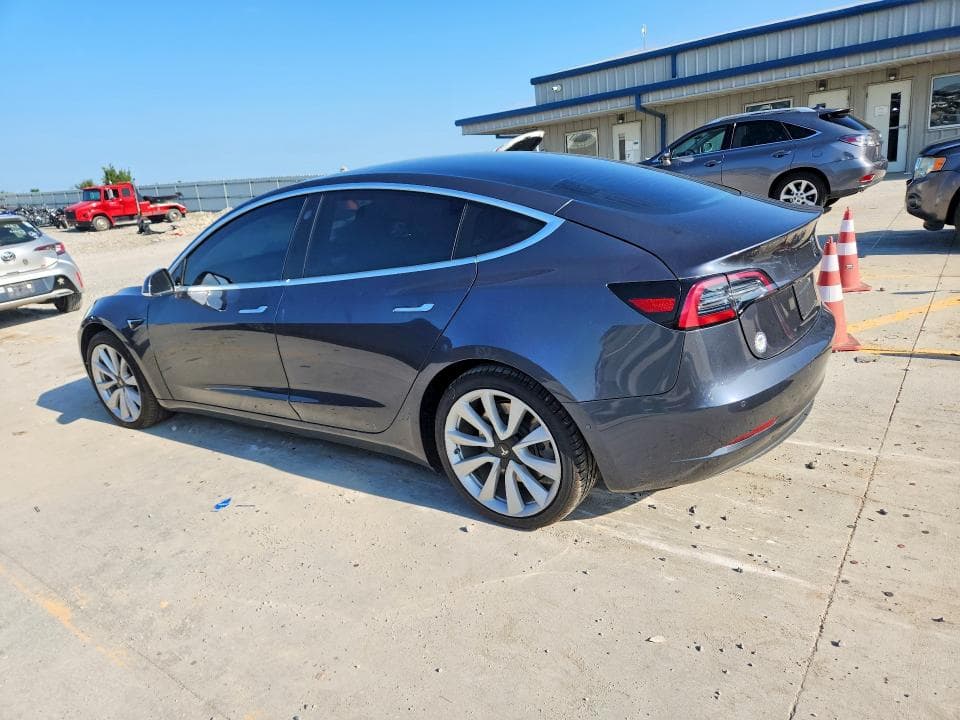 2020 TESLA MODEL 3 2