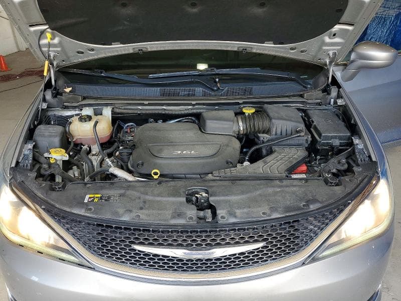 2017 CHRYSLER PACIFICA TOURING L 12