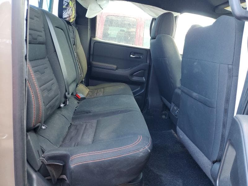 2024 NISSAN FRONTIER PRO-4X 10