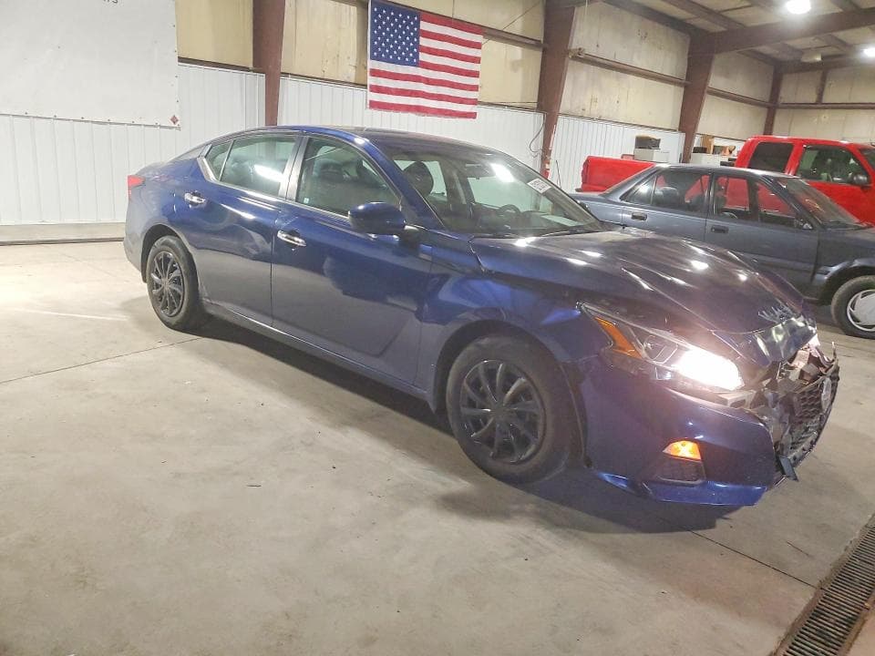 2019 NISSAN ALTIMA S 4