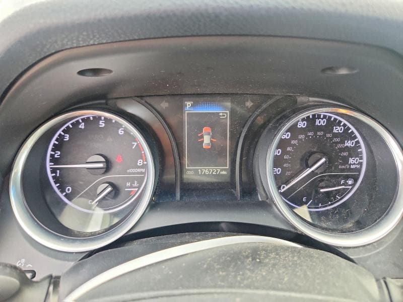 2018 TOYOTA CAMRY SE 9