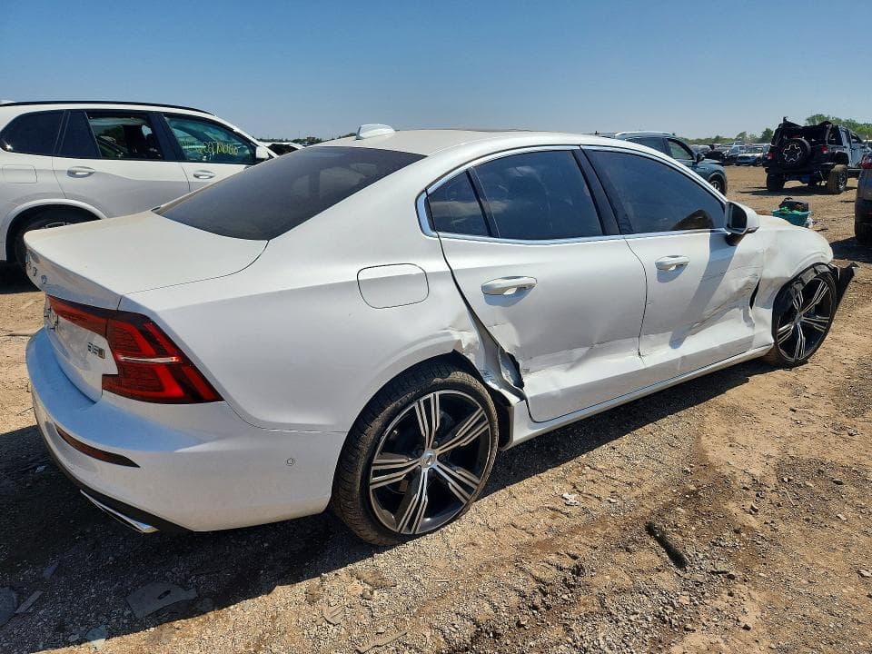 2022 VOLVO S60 B5 INSCRIPTION 3