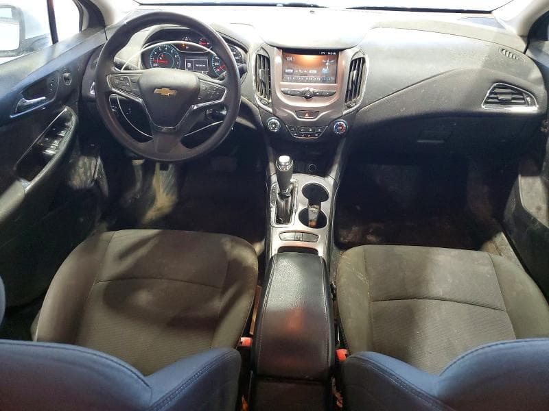 2017 CHEVROLET CRUZE LT 8