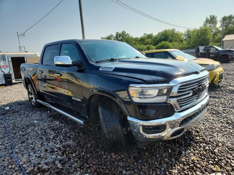 2019 RAM 1500 LARAMIE 4