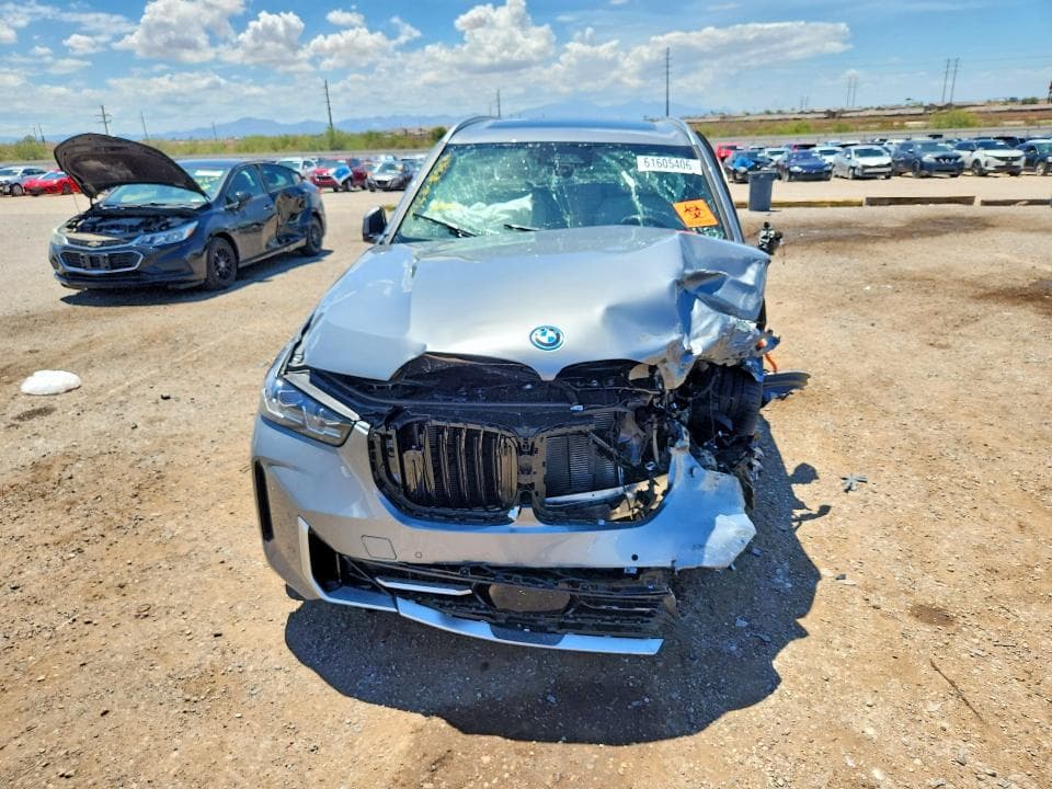 2026 BMW X5 XDRIVE50E 5