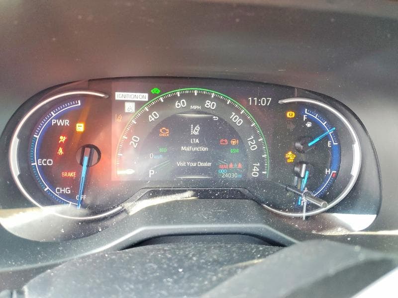 2024 TOYOTA RAV4 HYBRID XLE 9
