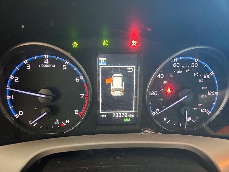 2018 TOYOTA RAV4 XLE 9