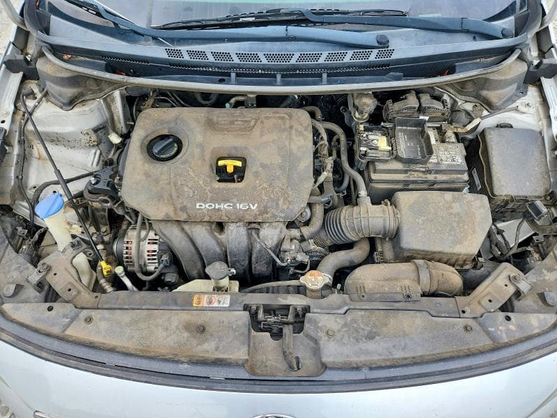 2017 KIA FORTE LX 11