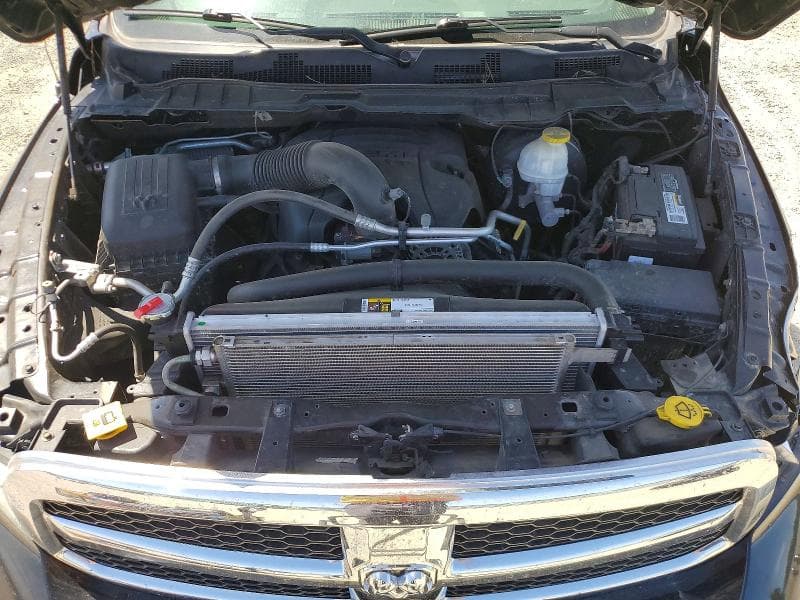 2019 RAM 1500 CLASSIC SLT 11