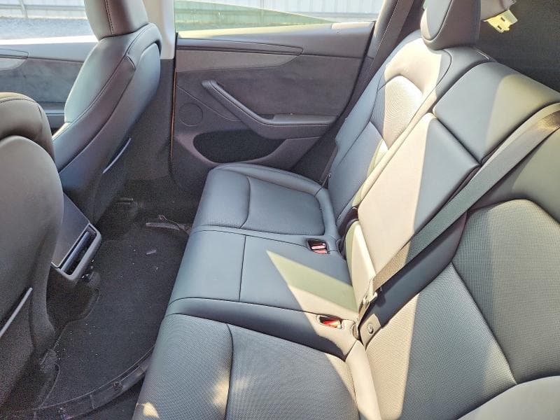 2026 TESLA MODEL Y 11