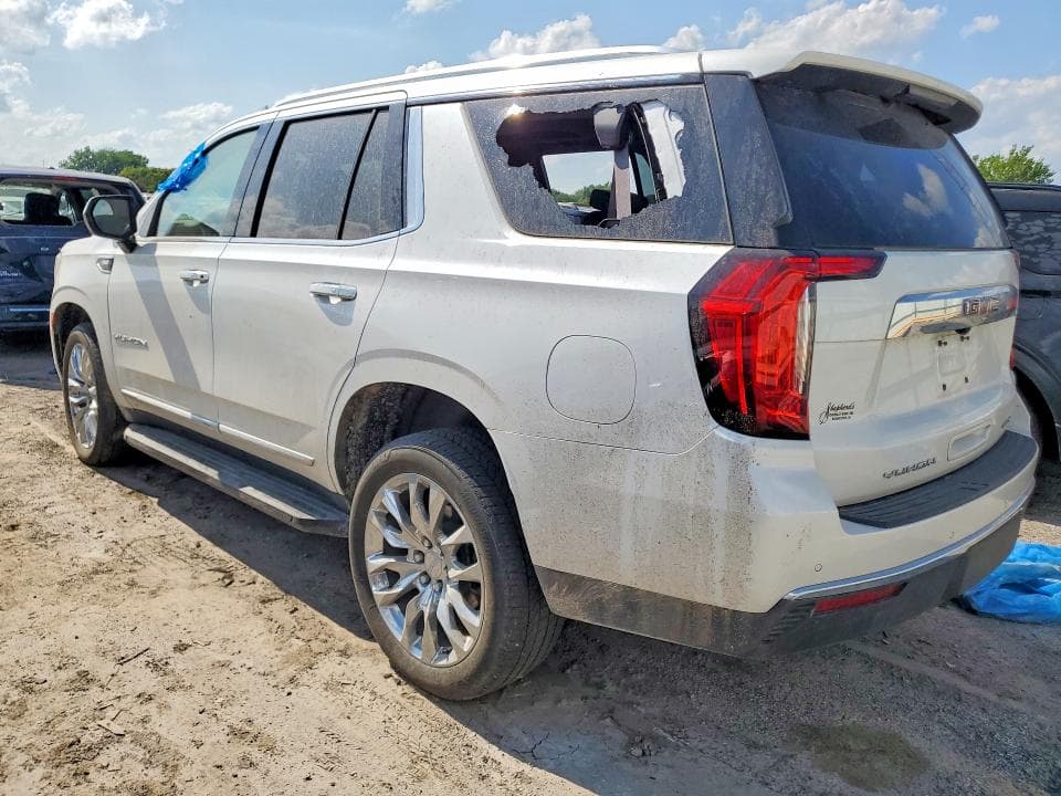 2022 GMC YUKON SLT 2