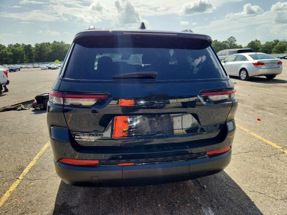 2023 JEEP GRAND CHEROKEE L LAREDO 6
