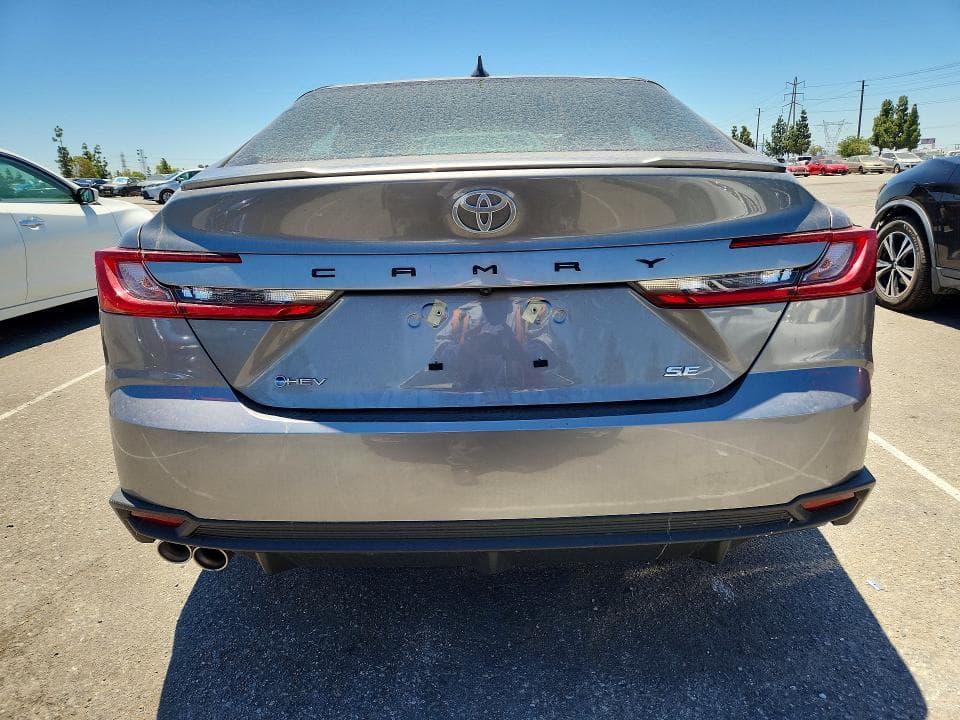 2026 TOYOTA CAMRY SE 6