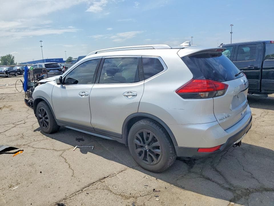 2017 NISSAN ROGUE SV 2