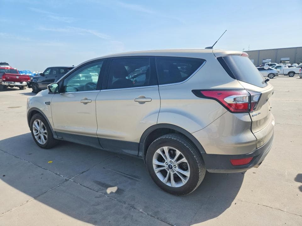 2017 FORD ESCAPE SE 2