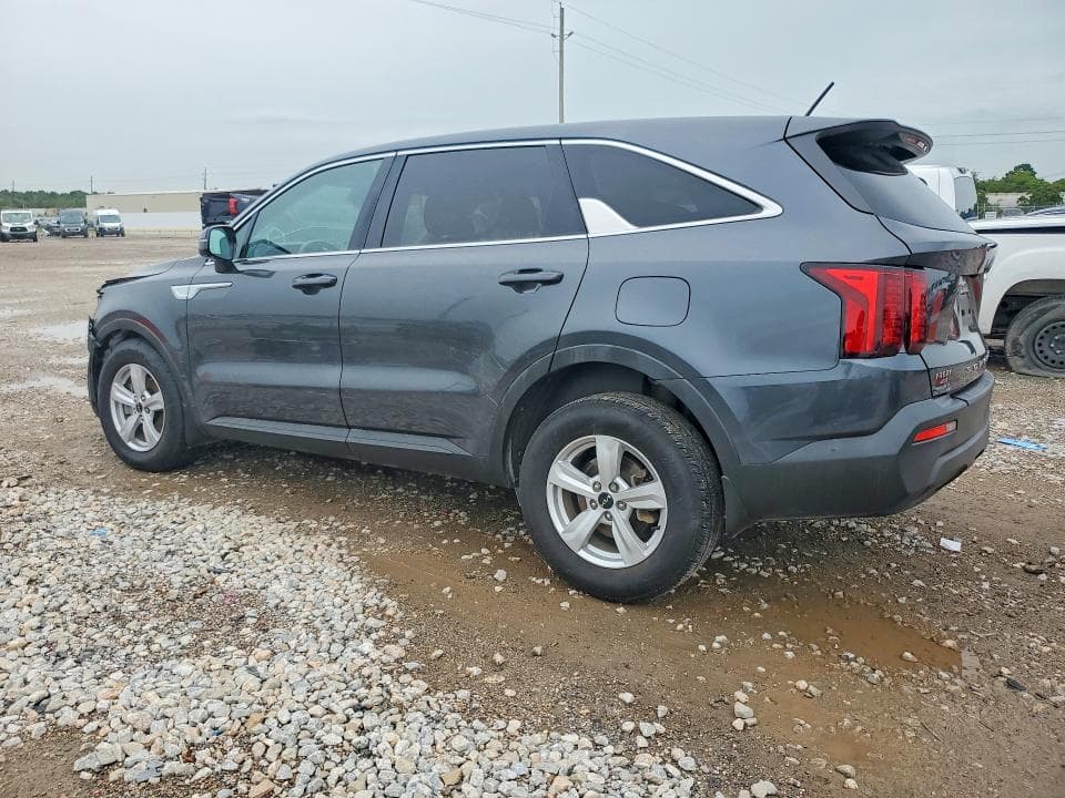 2022 KIA SORENTO LX 2