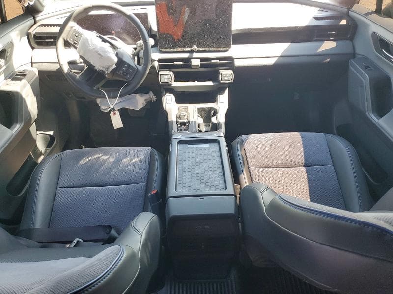 2026 TOYOTA RAV4 XSE 8