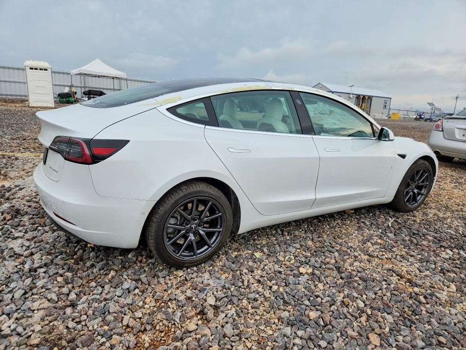 2020 TESLA MODEL 3 3