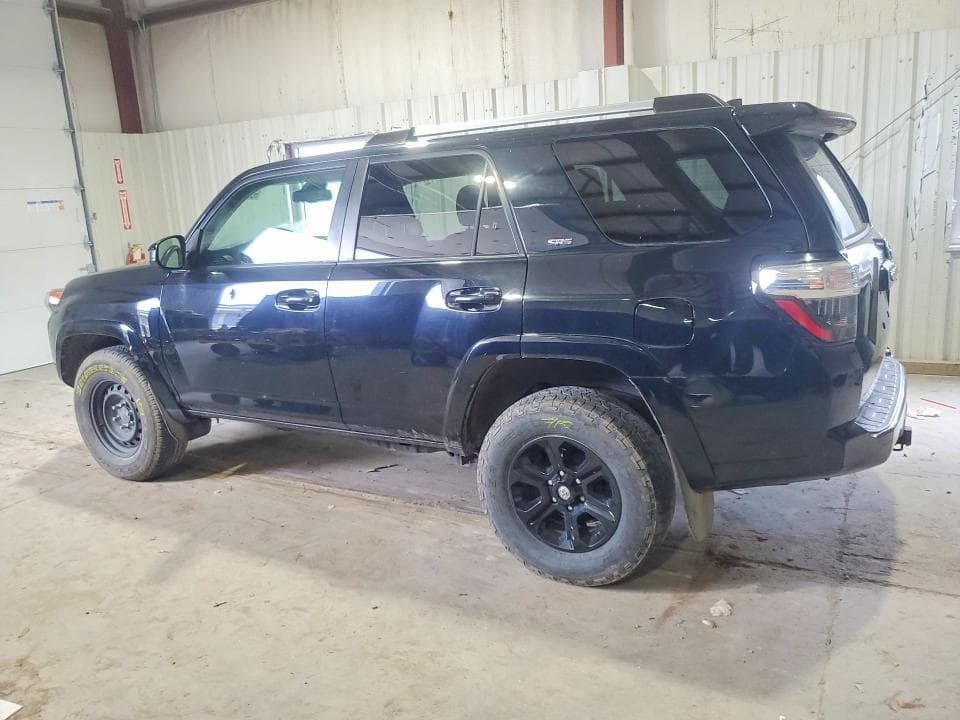 2021 TOYOTA 4RUNNER SR5 2