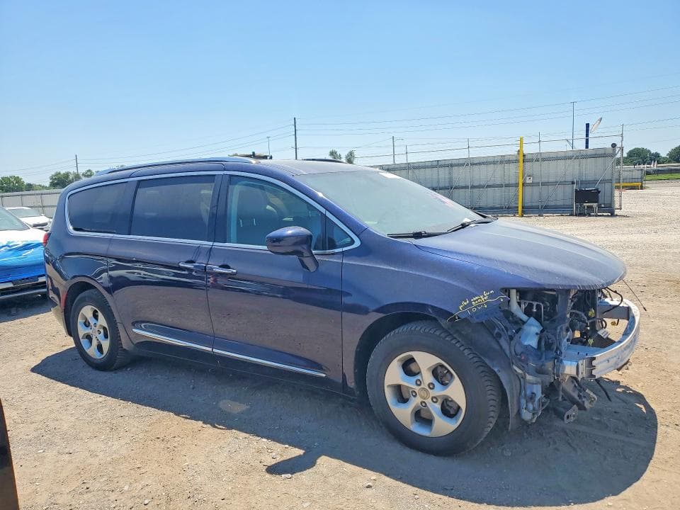 2017 CHRYSLER PACIFICA TOURING L PLUS 4