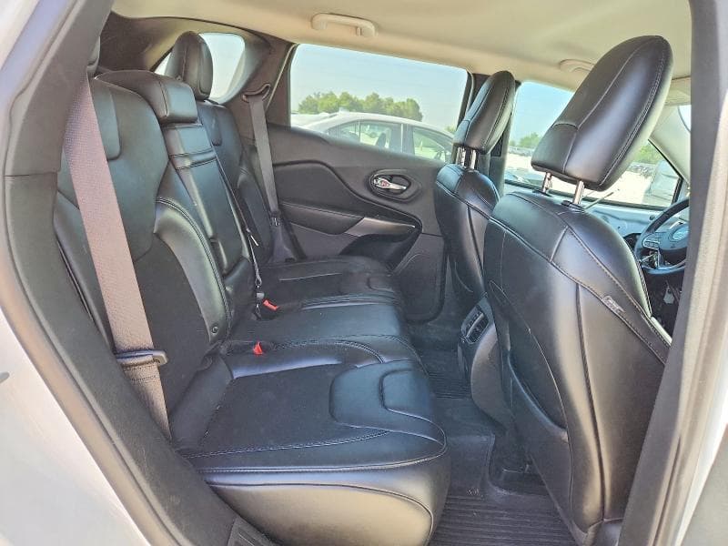 2019 JEEP CHEROKEE LATITUDE PLUS 11