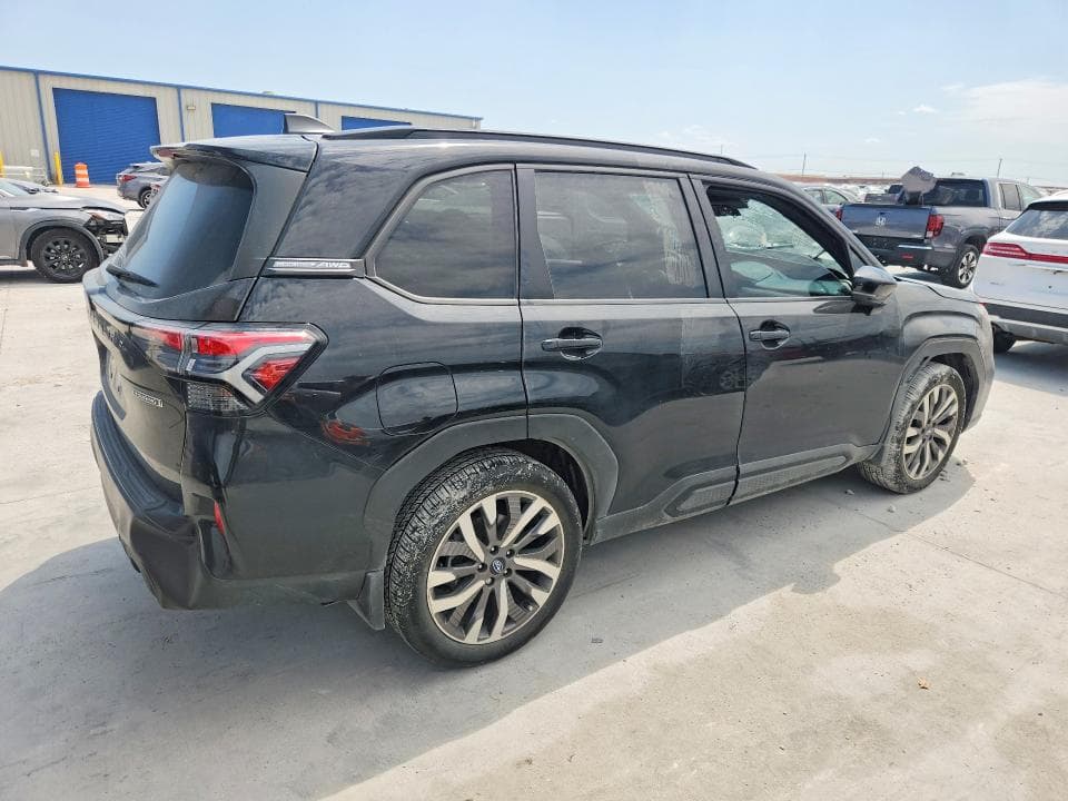 2025 SUBARU FORESTER TOURING 3