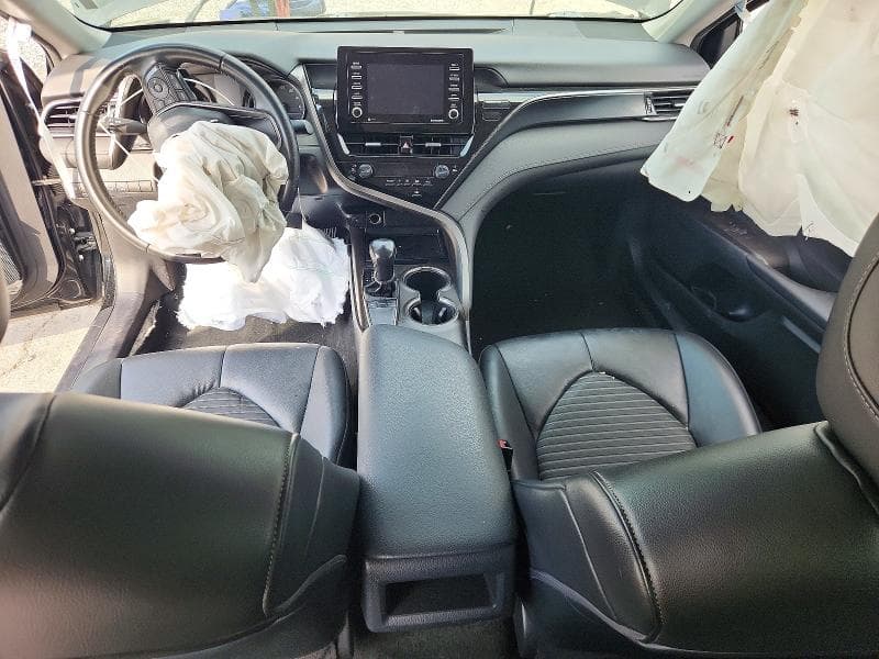 2022 TOYOTA CAMRY SE 8