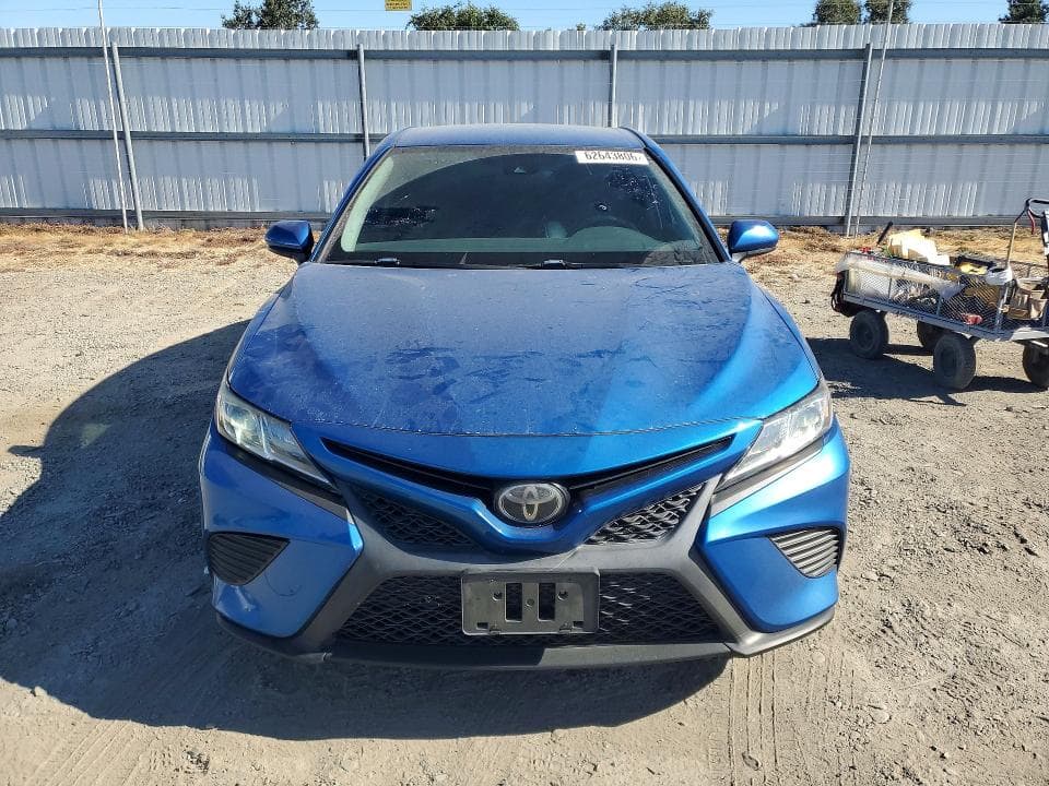 2019 TOYOTA CAMRY SE 5