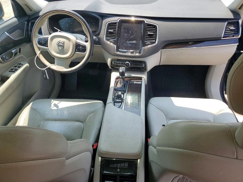 2018 VOLVO XC90 T6 8