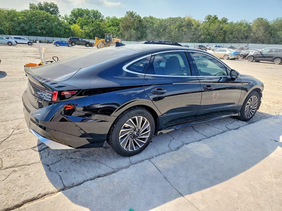2025 HYUNDAI SONATA SEL 3