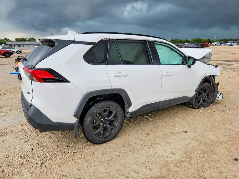 2021 TOYOTA RAV4 LE 3