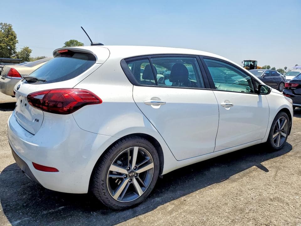 2017 KIA FORTE EX 3