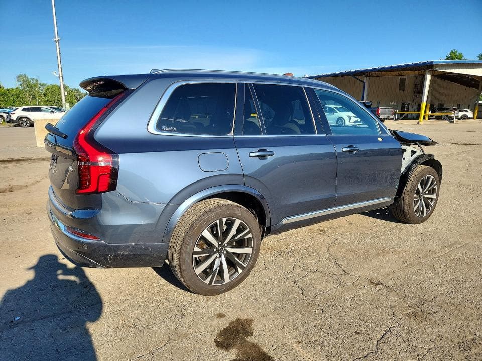 2025 VOLVO XC90 CORE 3