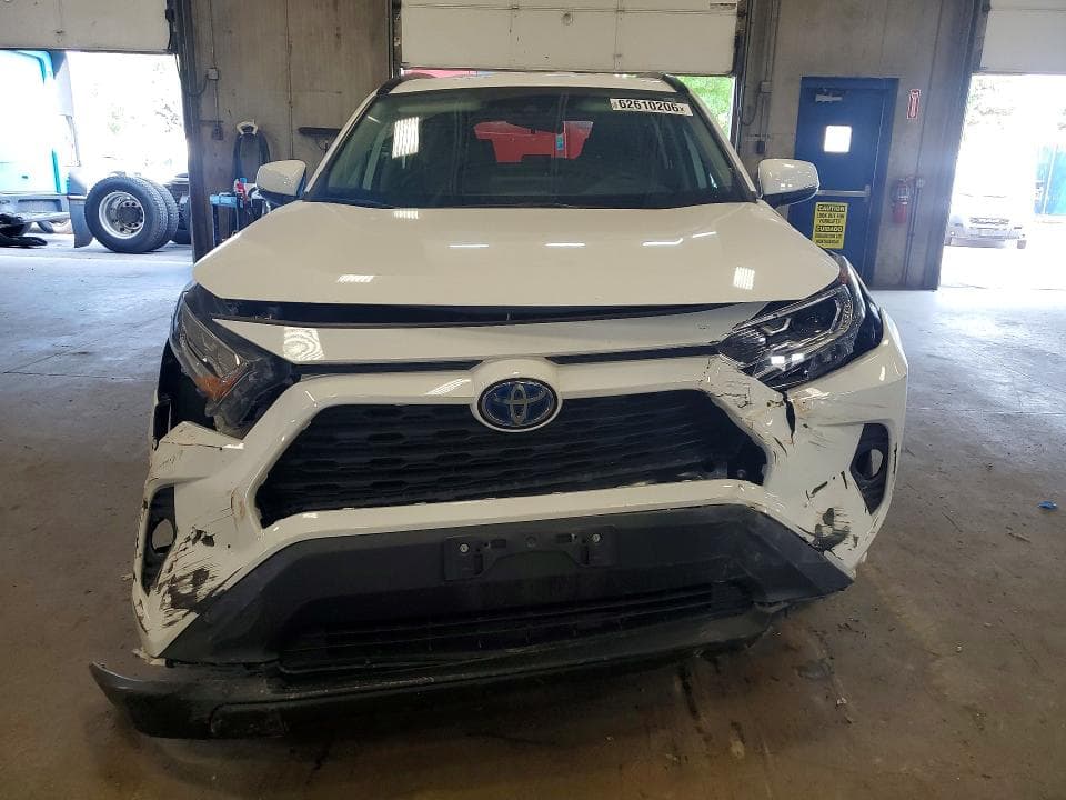 2020 TOYOTA RAV4 HYBRID XLE 5