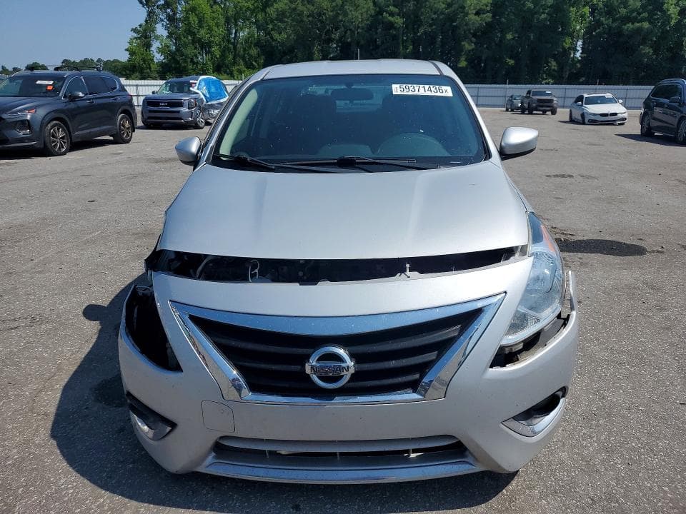 2018 NISSAN VERSA SV 5