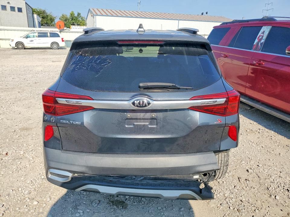 2021 KIA SELTOS S 6