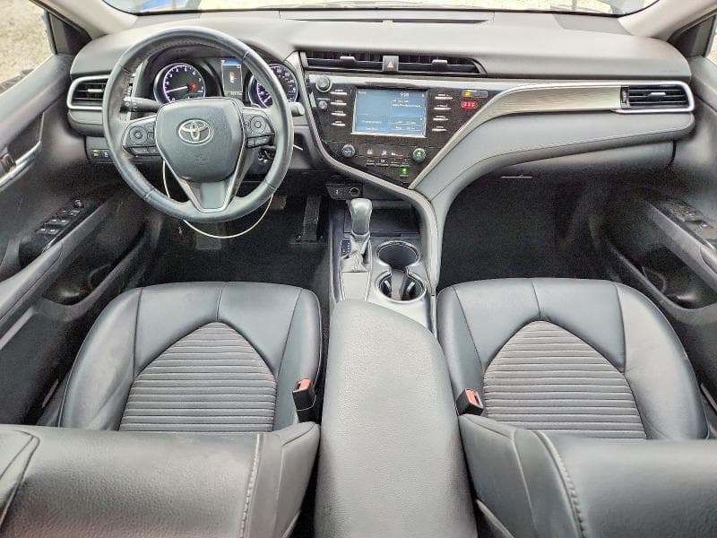 2018 TOYOTA CAMRY SE 8