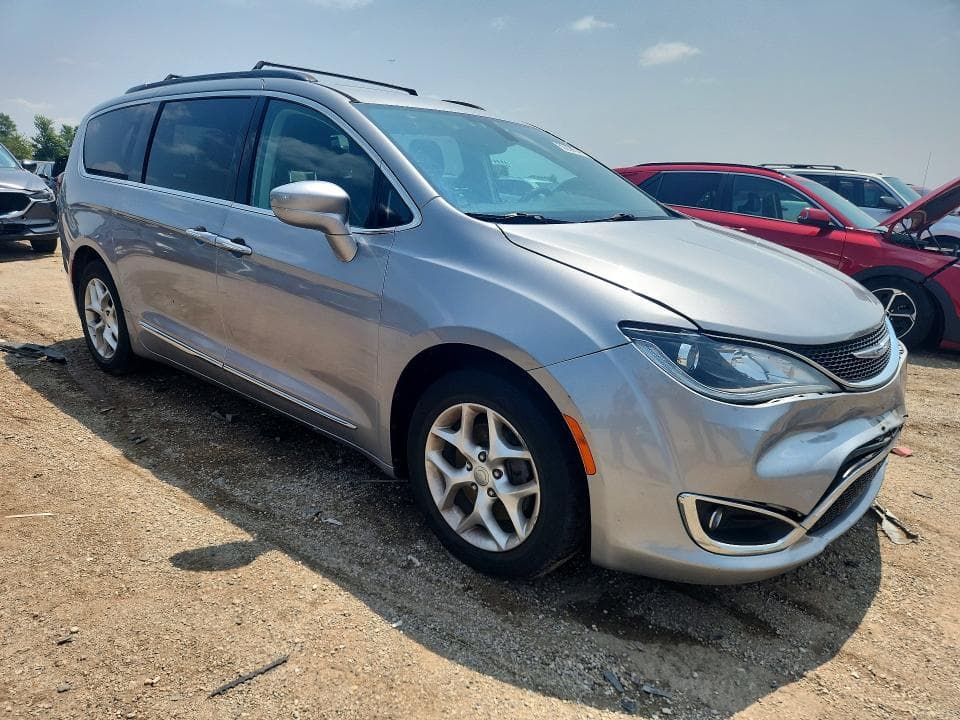2017 CHRYSLER PACIFICA TOURING L 4