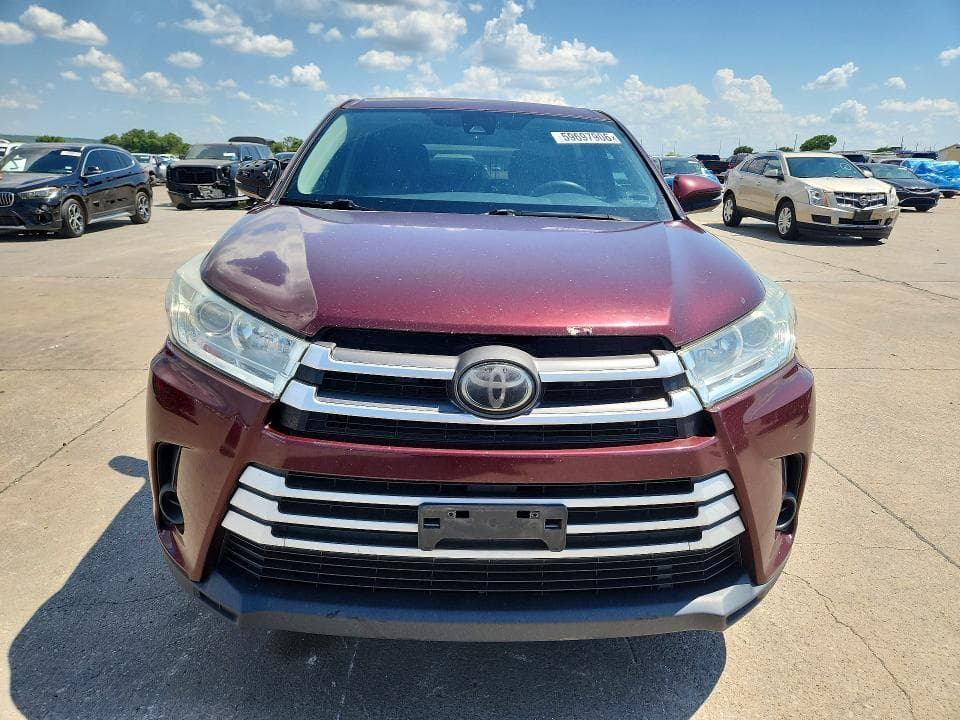 2018 TOYOTA HIGHLANDER LE 5