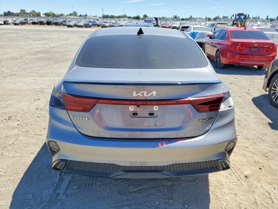 2024 KIA FORTE GT LINE 6