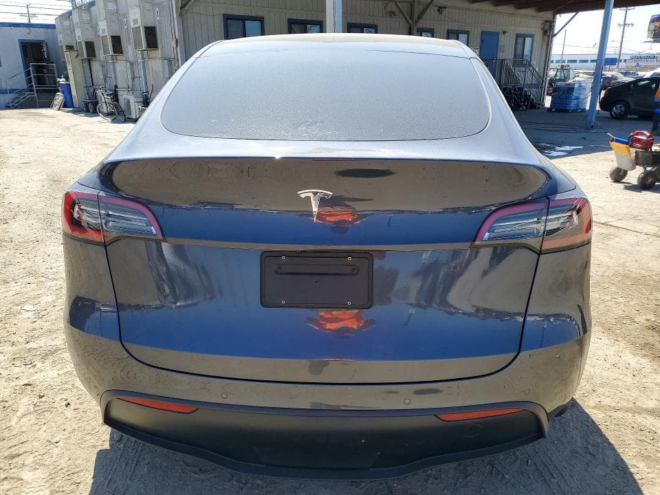 2021 TESLA MODEL Y 6