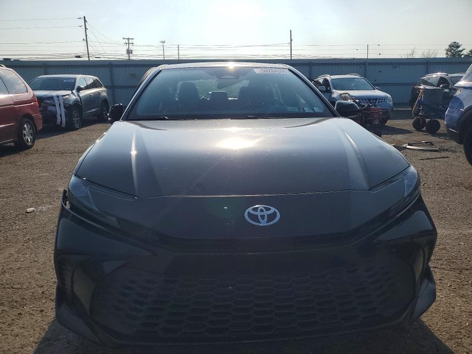 2025 TOYOTA CAMRY SE 5