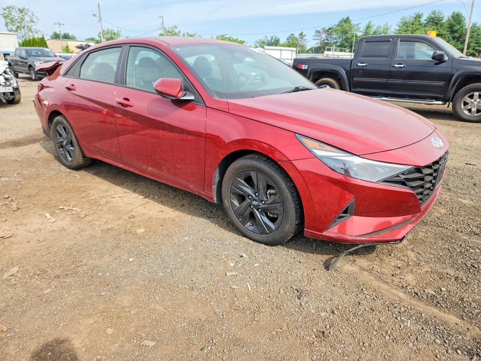 2023 HYUNDAI ELANTRA SEL 4