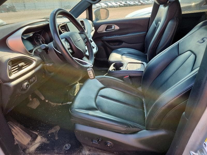 2023 CHRYSLER PACIFICA TOURING L 7