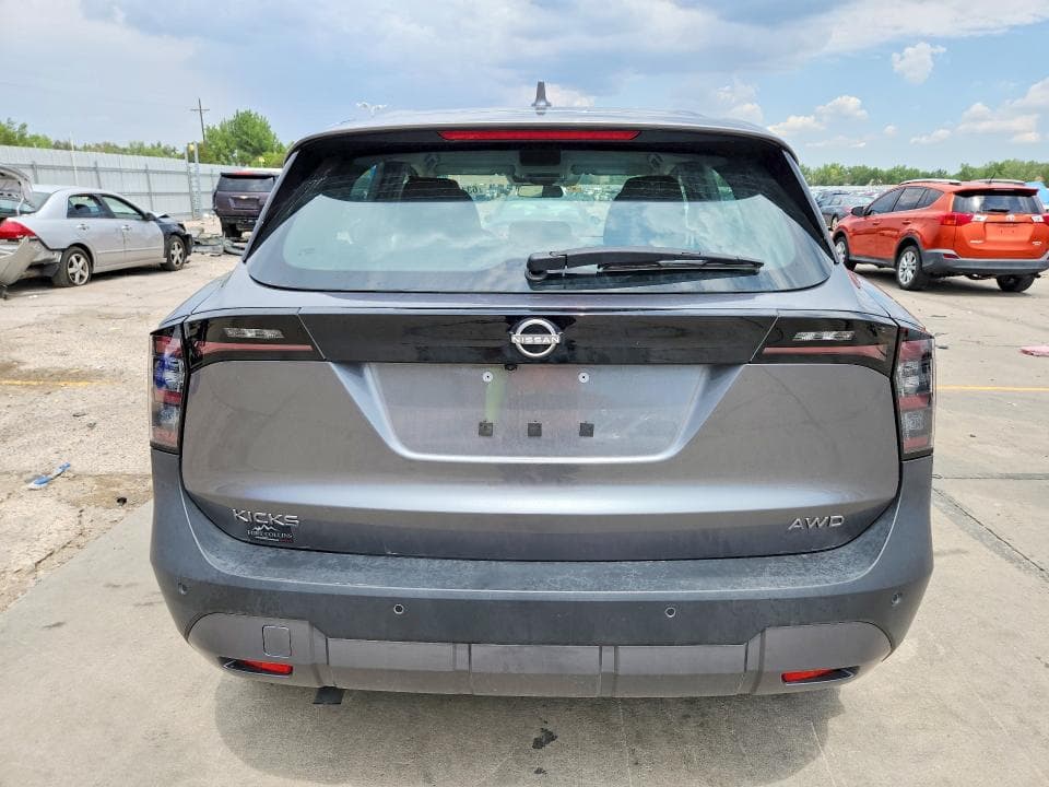 2025 NISSAN KICKS S 6