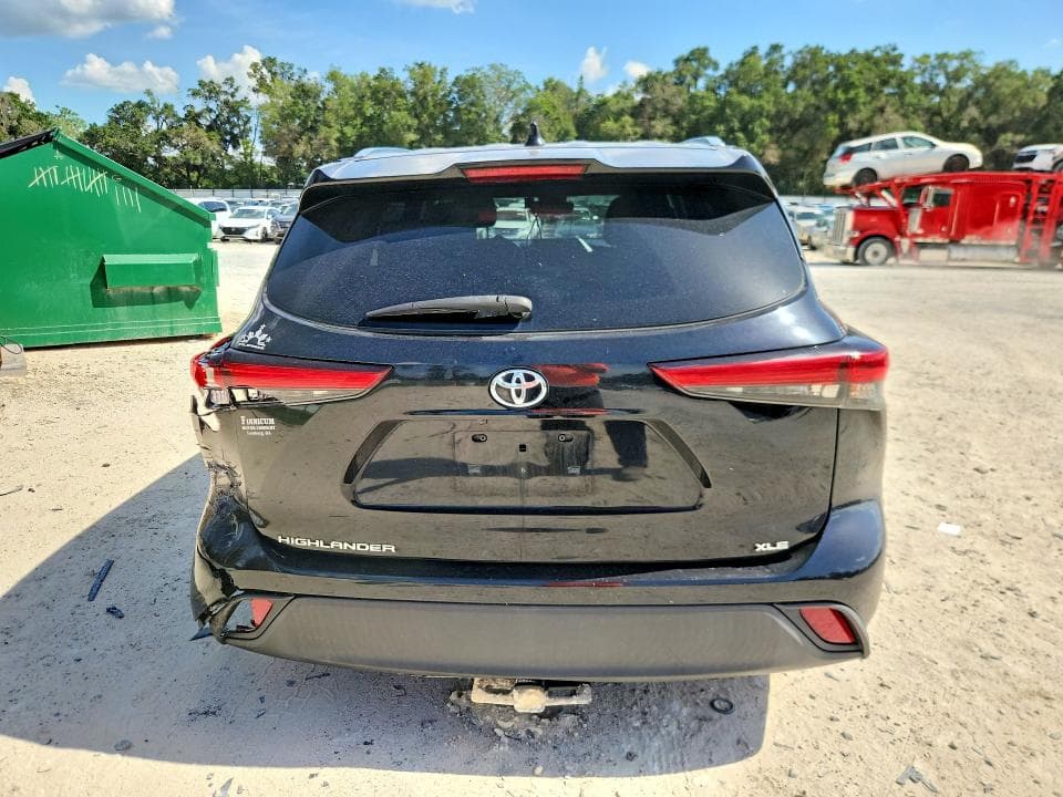 2021 TOYOTA HIGHLANDER XLE 6