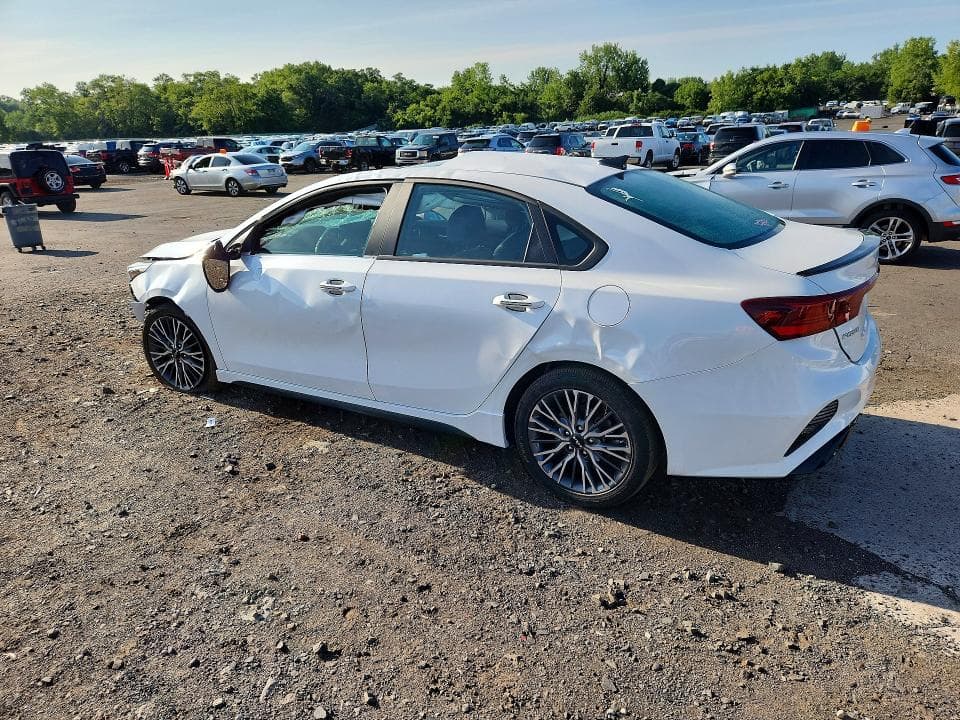 2023 KIA FORTE GT LINE 2